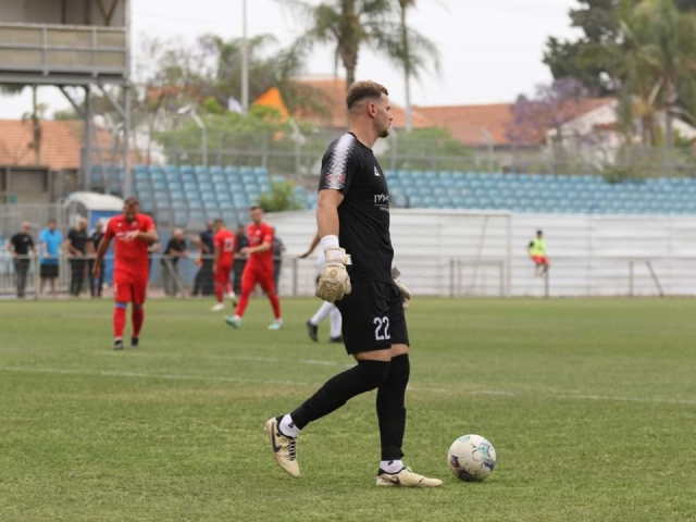 העניק ביטחון להגנת רעננה. אברהם (דאפר מחאמיד)